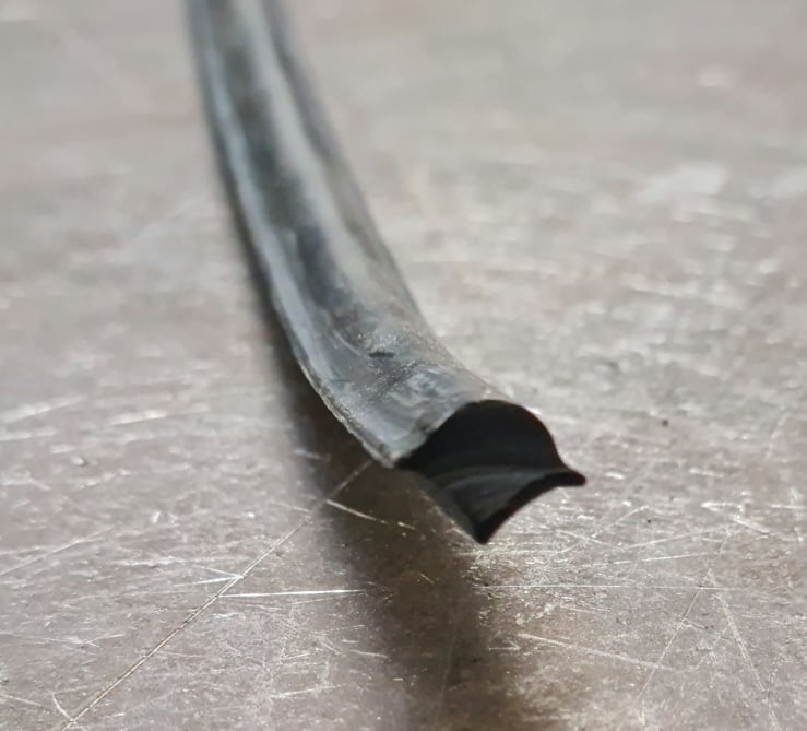 Cockpit to Bulkhead Screen Seal - Image 2